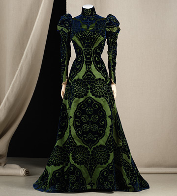 Expo Worth. Inventer la haute couture au Petit Palais